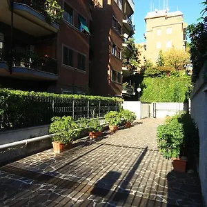 https://bb-viale-dei-colli-portuensi-589.it-romehotels.com